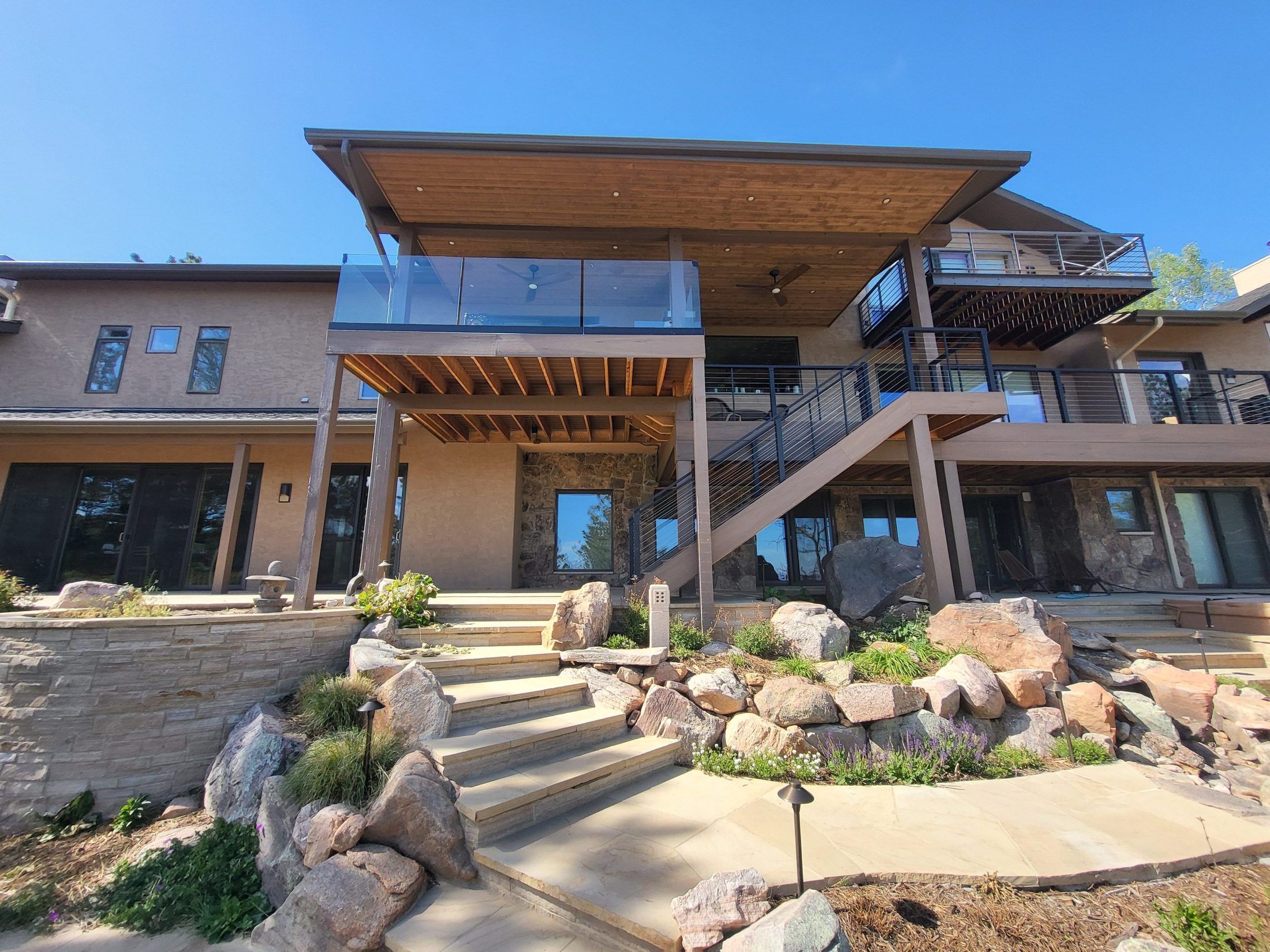 Lakeridge exterior remodel by Metro Reconstruction Services